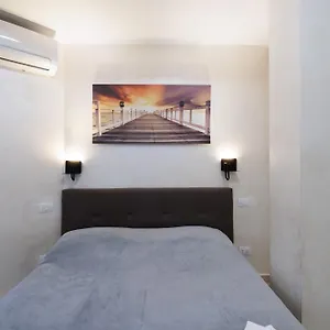 roma-marine-house.it-romehotels.com/